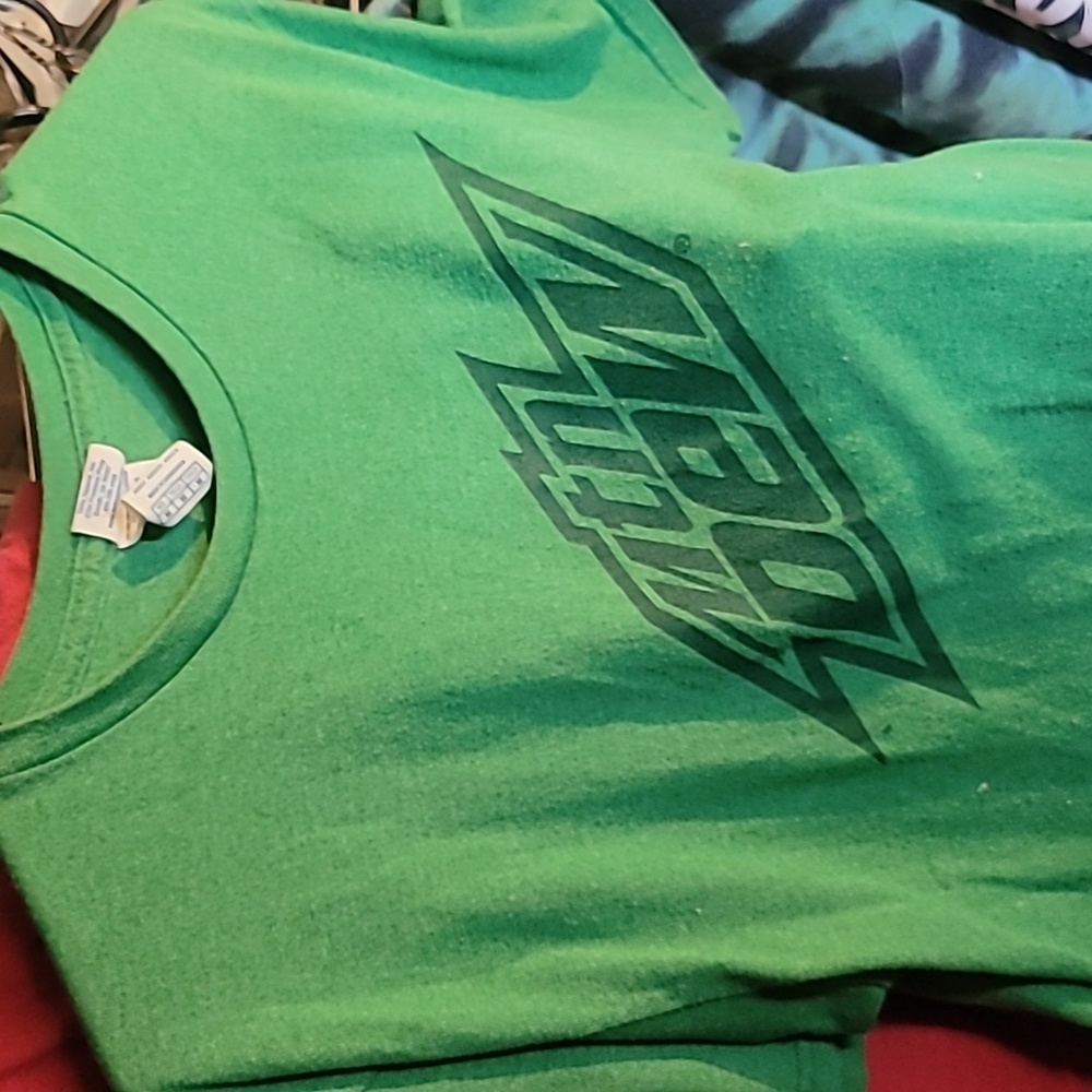 Mt dew , med. tshirt